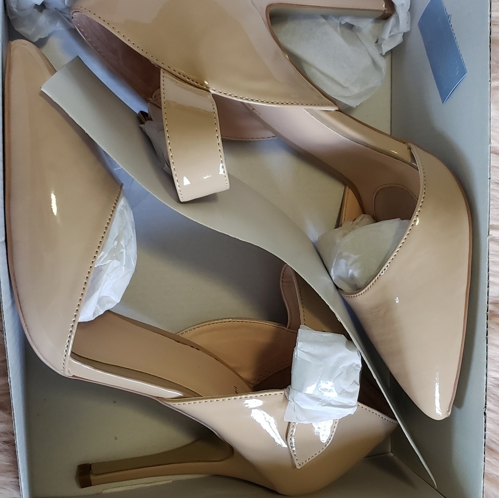 Nude strap heel